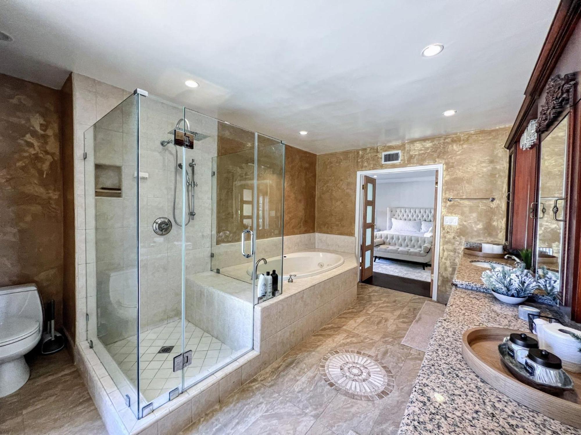 The Ultimate Escape - Enc-bre Ferienhaus
